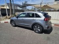 Kia Niro Hybrid 2022. Первая частная рука 30,000км. Двигатель 1600,140 л.с. Очень резвая и супер экономичная (около 750...